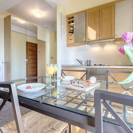 Mountain View Apartment By Tyzenhauz Zakopane Bagian luar foto